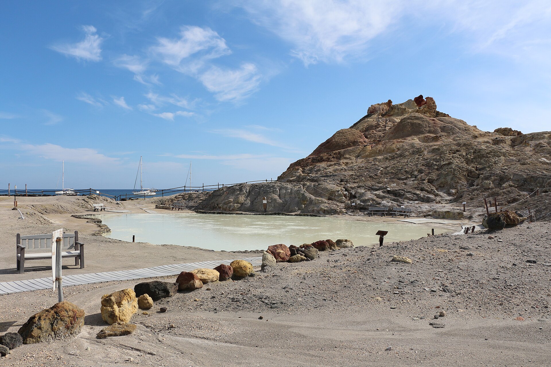 Vulcano, i fanghi